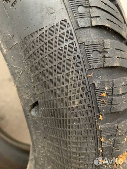 Continental ContiWinterContact TS 860 2.25/5 R17