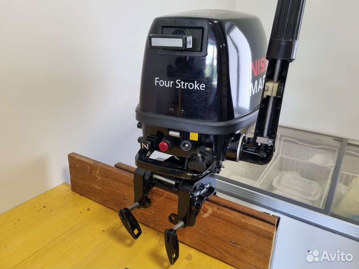 Лодочный мотор Nissan Marine 5 л.с. 4 такта