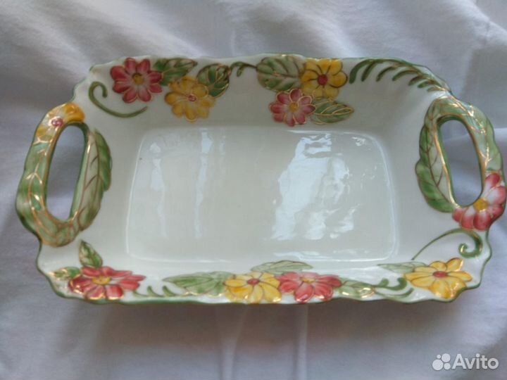 Коллекционные масленки и тарелки