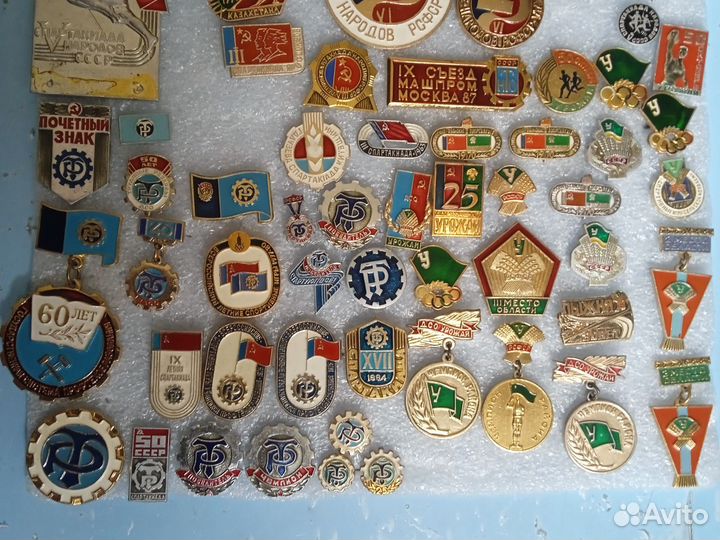 Значки баскетбол,хоккей с мячом,спартакиада