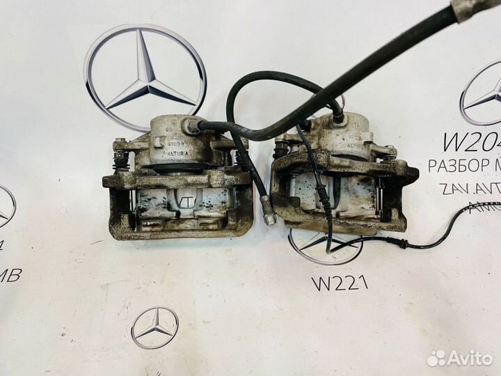 Суппорт передний Mercedes W204