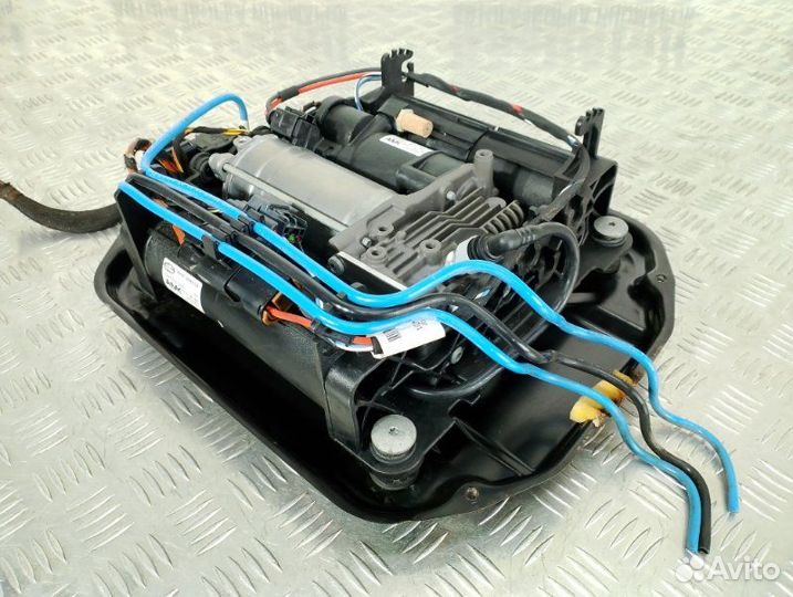 Компрессор подвески Land Rover Range Rover L322