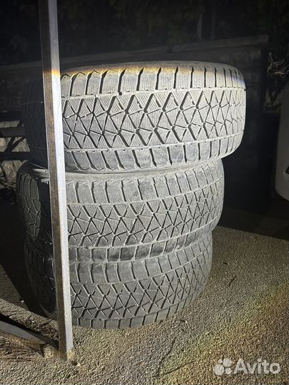 Bridgestone Blizzak DM-V2 255/55 R20 55T