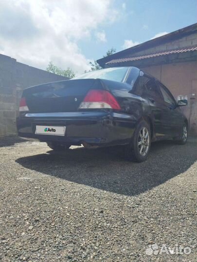 Mitsubishi Lancer, 2002