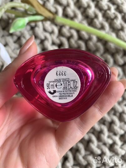 Lacoste touch of pink