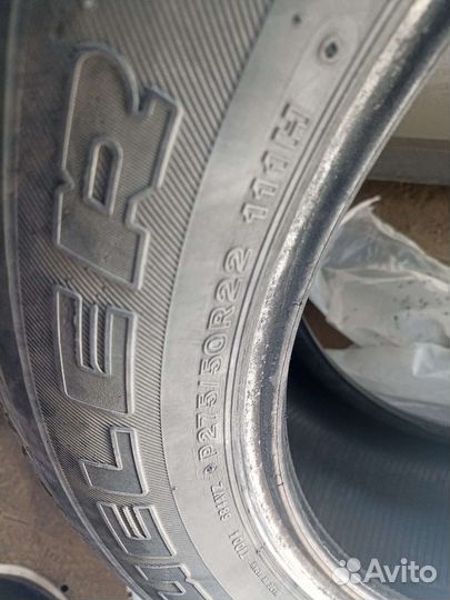 Bridgestone Dueler A/T 275/50 R22