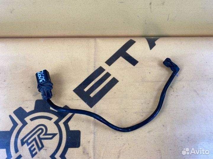 Датчик износа тормозных колодок передний Audi A6