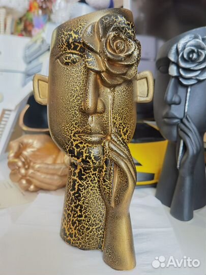 Шикарная оригинальная ваза