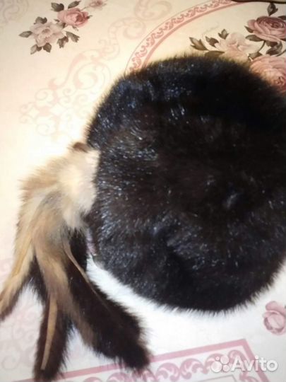 Продам женскую шапку