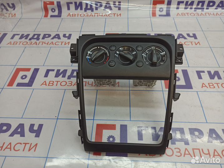 Блок управления отопителем Suzuki SX4 74400-79J10