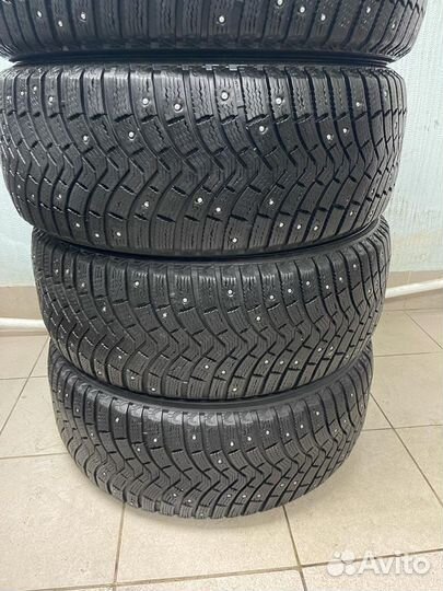 Michelin X-Ice North 2 235/55 R19