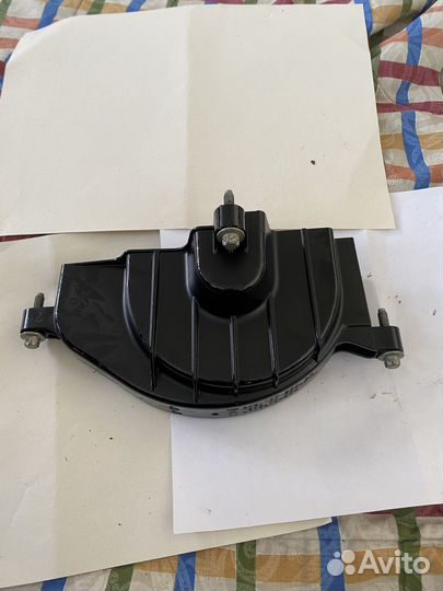Пластик моторного отсека (маслоотражатель)