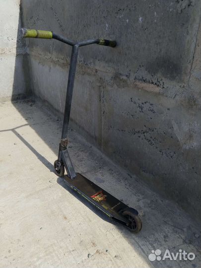 Трюковой самокат teach team duker202 чёрно-зеленый