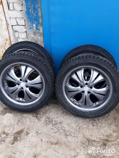 Зимние шины с дисками 265/50/R20