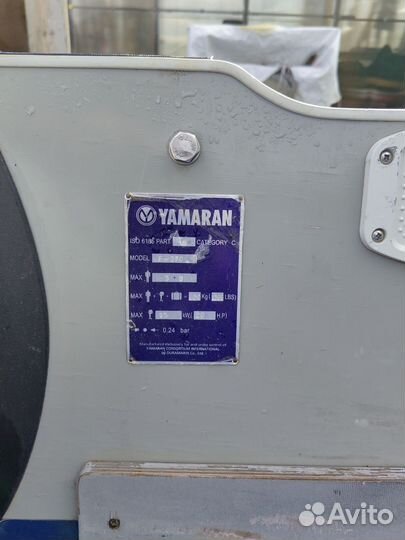 Лодка yamaran с мотором suzuki 15 и тентом