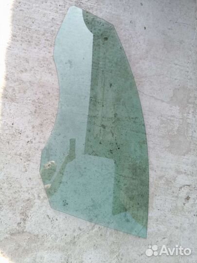 Стекло водительское Фольксваген Пассат В7