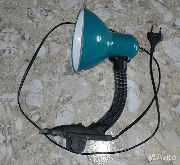 Настольный светильник