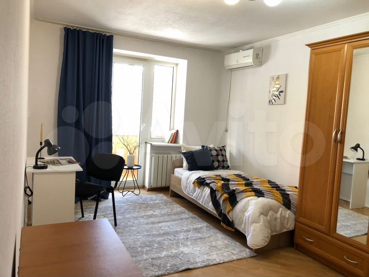 Комната 15 м² в 4-к., 2/9 эт.