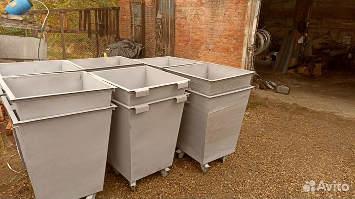 Мусорный контейнер