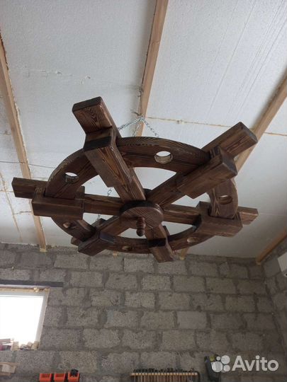 Люстра потолочная