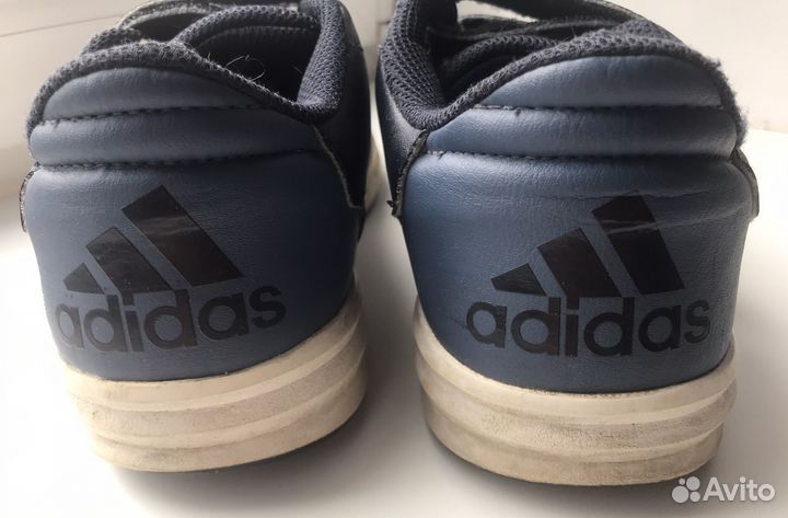 Кроссовки adidas