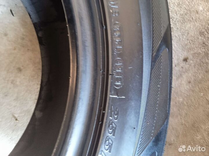 Nexen N'Fera RU1 SUV 255/55 R18