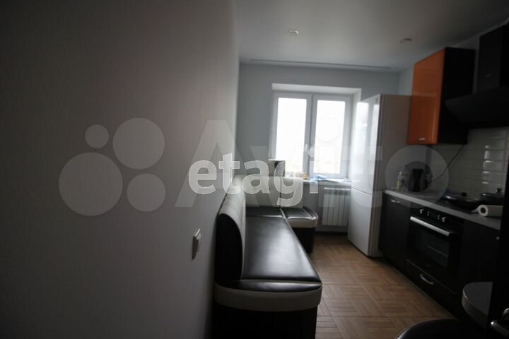 2-к. квартира, 50 м², 10/10 эт.