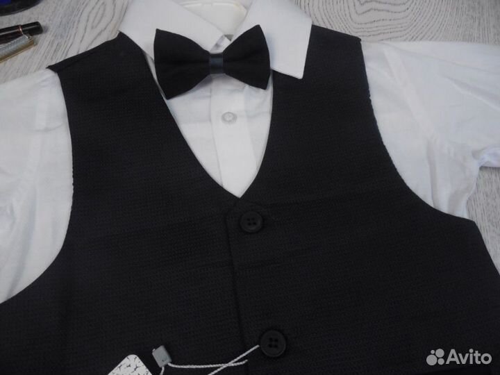 Костюм на 5 лет новый в наличии