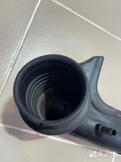 Патрубок воздушного фильтра Kia Cerato 2006