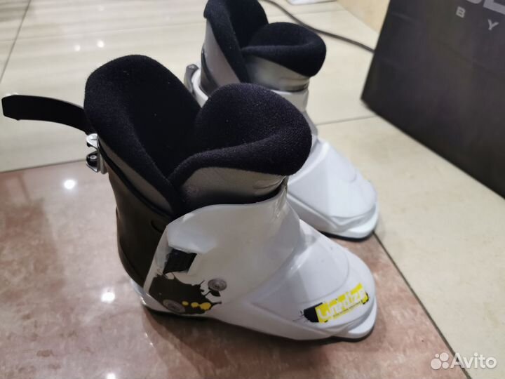 Горнолыжные ботинки детские 155