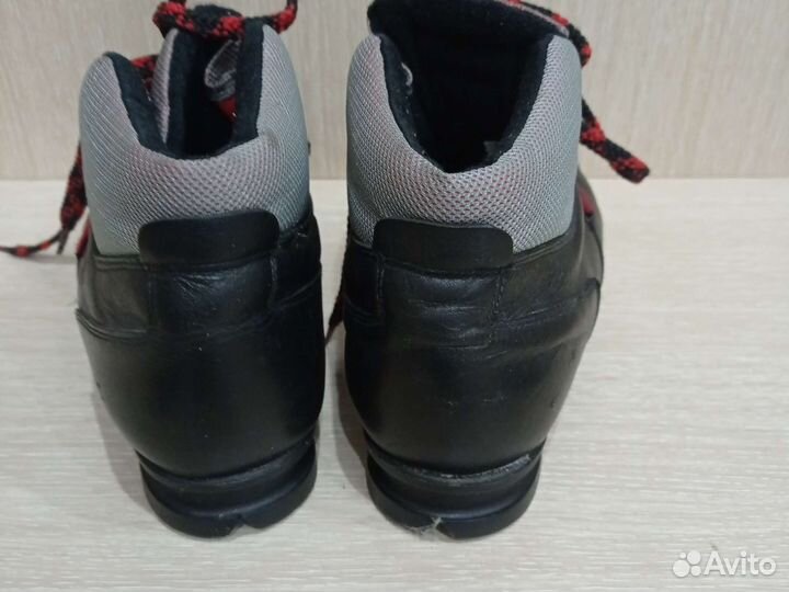 Ботинки лыжные 38-39