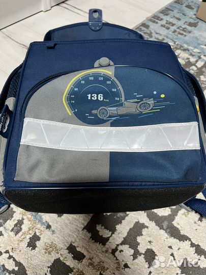 Рюкзак школьный