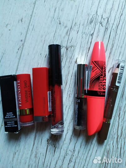 Новая косметика разная известных брендов