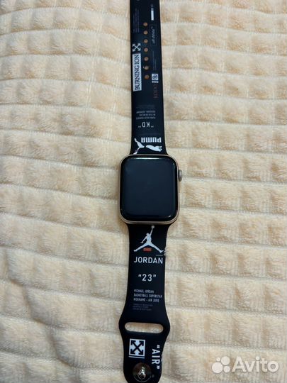 Часы apple watch 4 44 mm