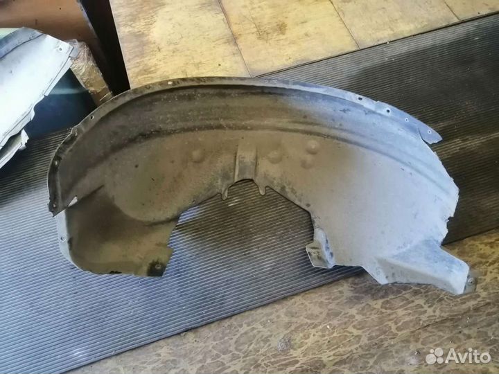 Локер передний правый