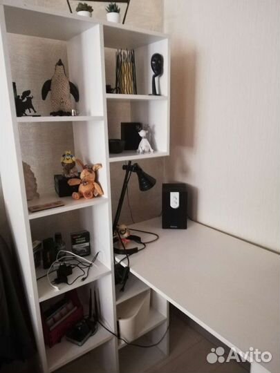 Компьютерный стол белый