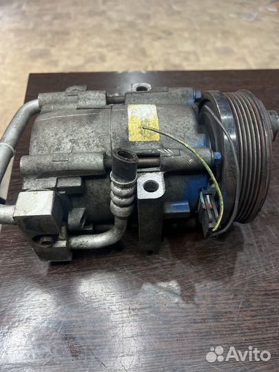 Компрессор кондиционера Ford Maverick 2000-2007