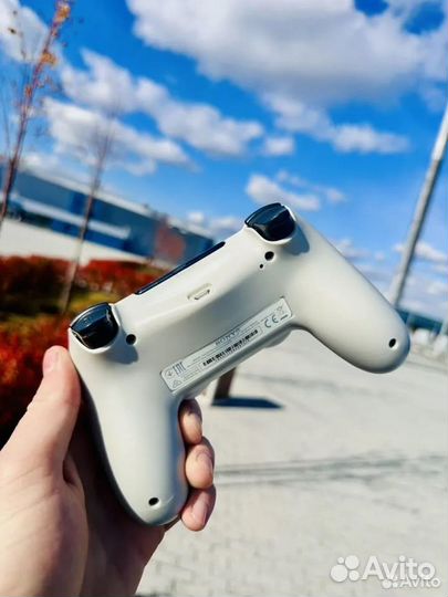 Джостик на PS4 Dualshock 4