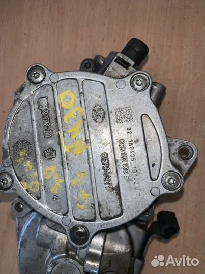 Насос вакуумный Passat (B6) 2005-2010 06d145100e