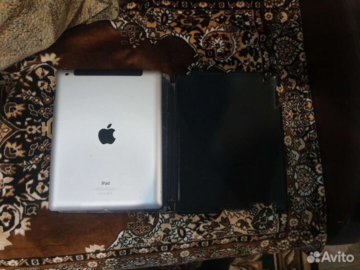 Apple iPad 4 Retina 16Gb Wi-Fi + 3G