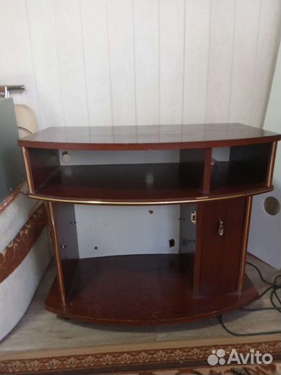 Тумба под телевизор