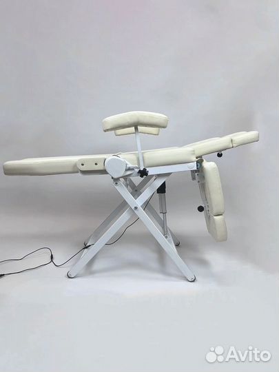 Коесло педикюрное с электроподъемом