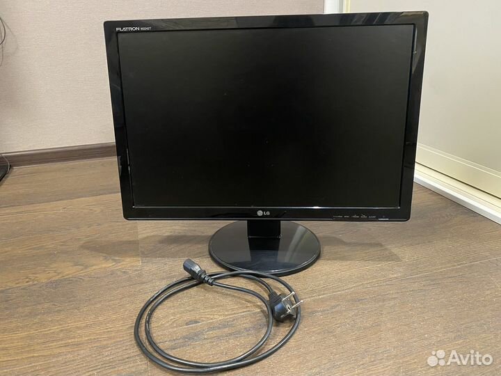 Монитор LG flatron w2242T–PF