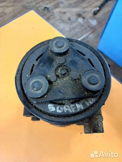 Компрессор кондиционера Kia Sorento