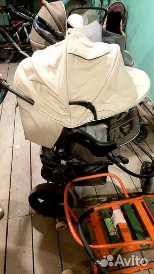 Прогулочная коляска
