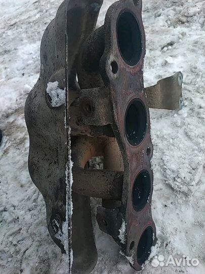 Выпускной коллектор Honda cr-v 2.4 2011 год