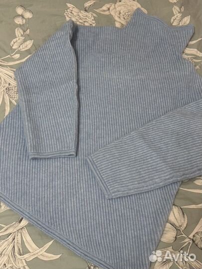 Свитер женский Zarina