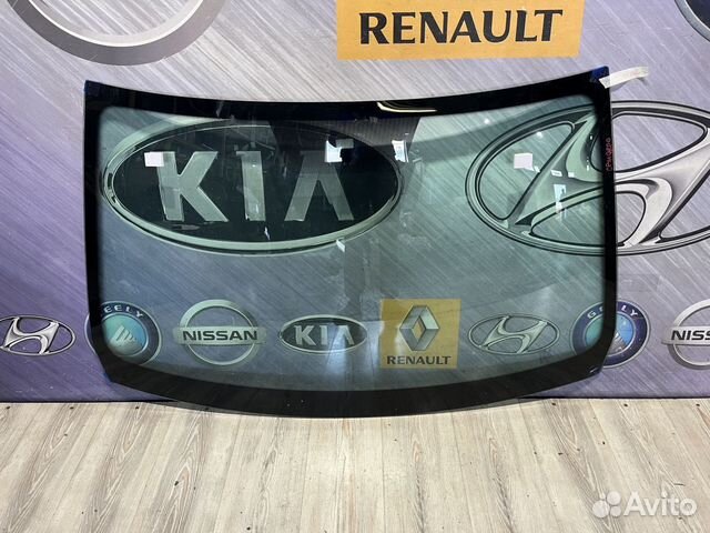 Стекло лобовое Renault duster