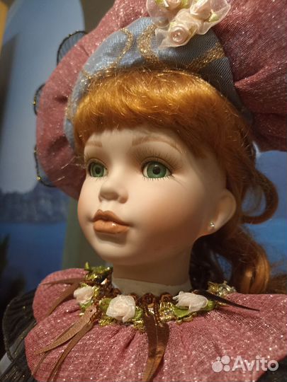 Кукла фарфоровая коллекционная Remeco