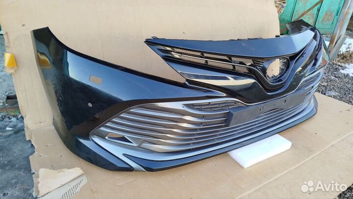 Бампер передний Toyota Camry 70